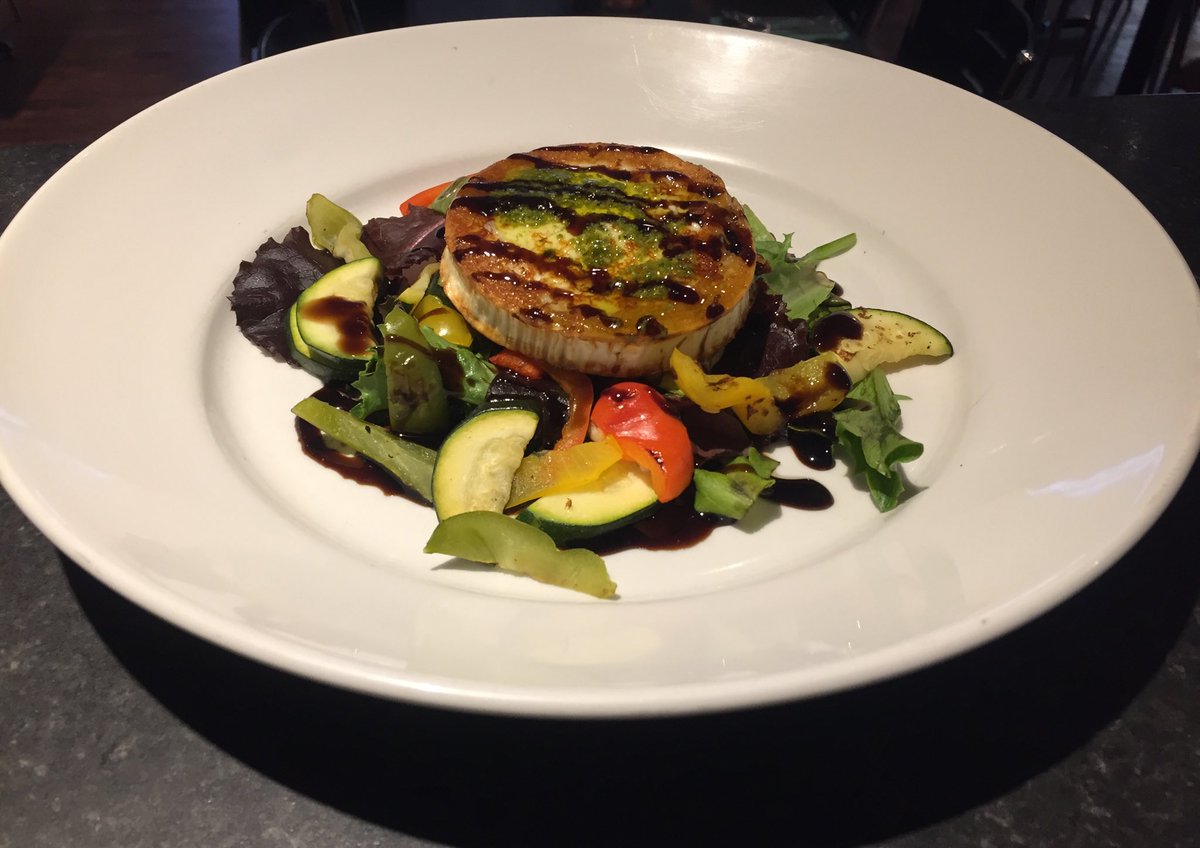Our vegetarian Fromaggio Di Capra 🍽🇮🇹