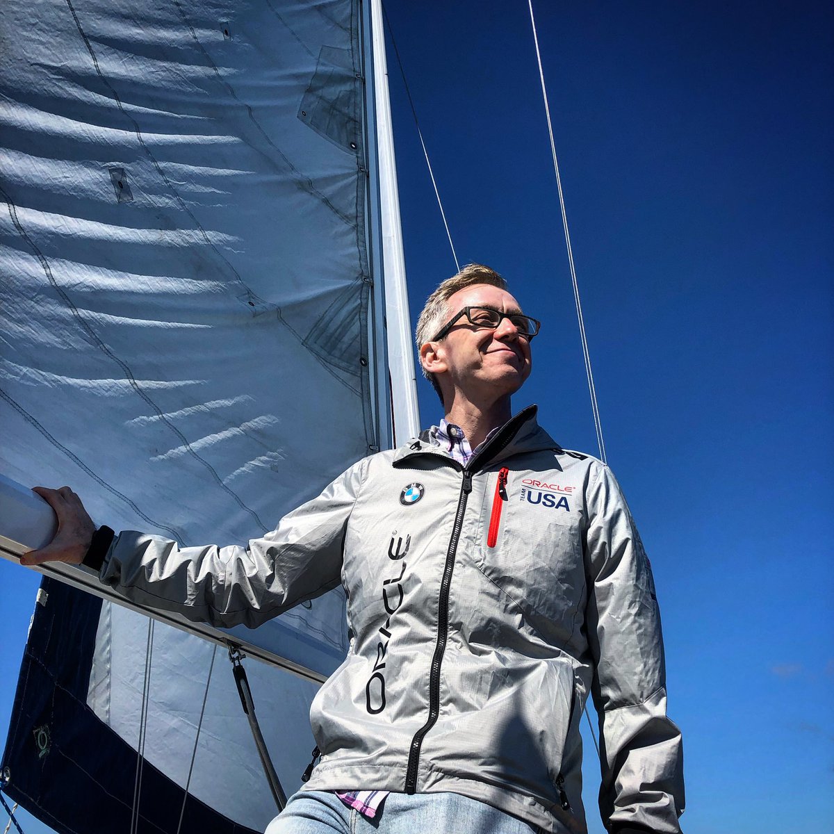 hillel's tweet image. And now finally, 20 months after I started, I’ve completed my @oracle new employee orientation. #oraclelife