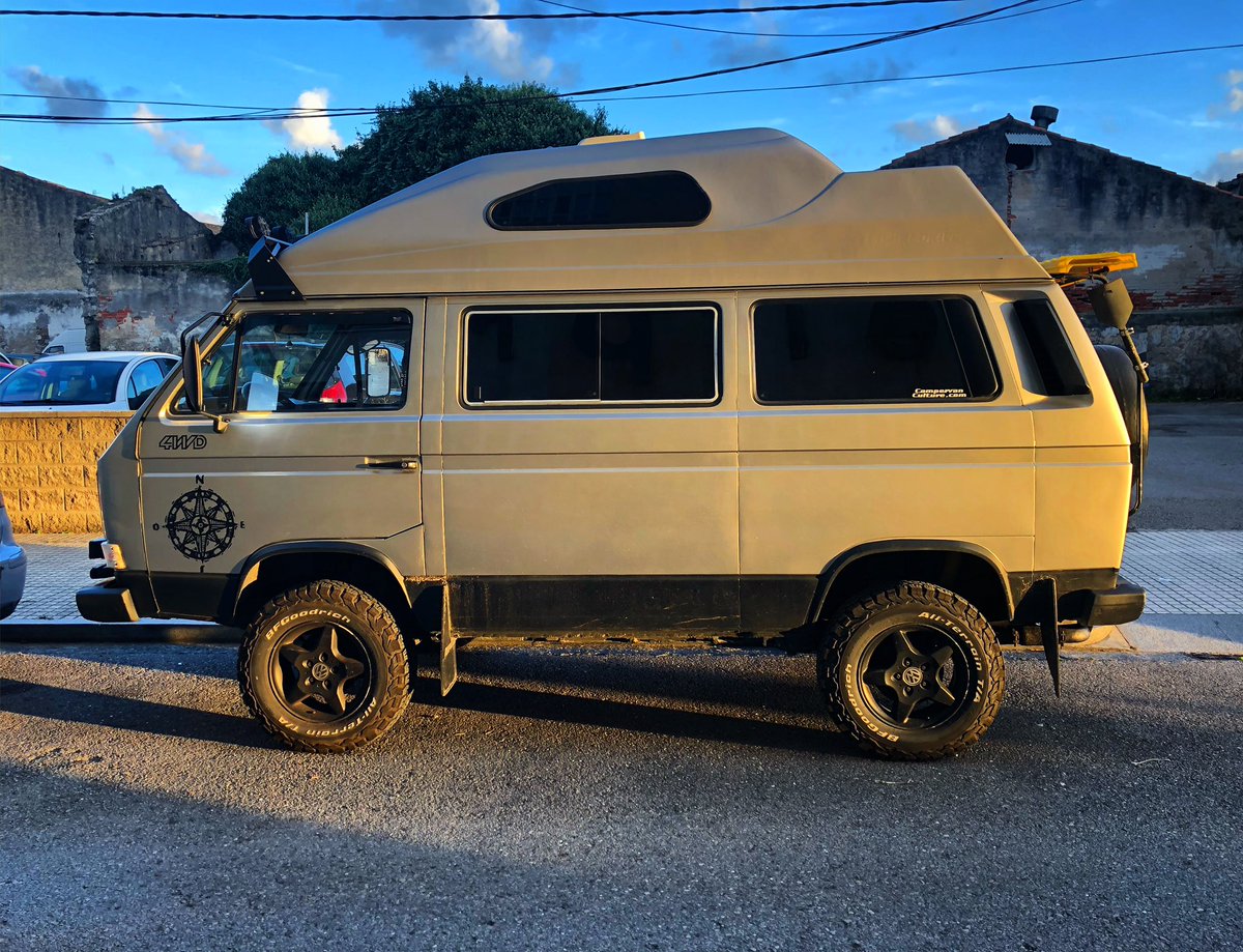 dribe_'s tweet photo. VOLKSWAGEN T3 SYNCRO. 
#volkswagen #vwt3 #volkswagent3 #t3syncro #syncro #lifeoncars #carspotters #carspotting #salvemoslosclasicos https://t.co/7gw3iCtqW6