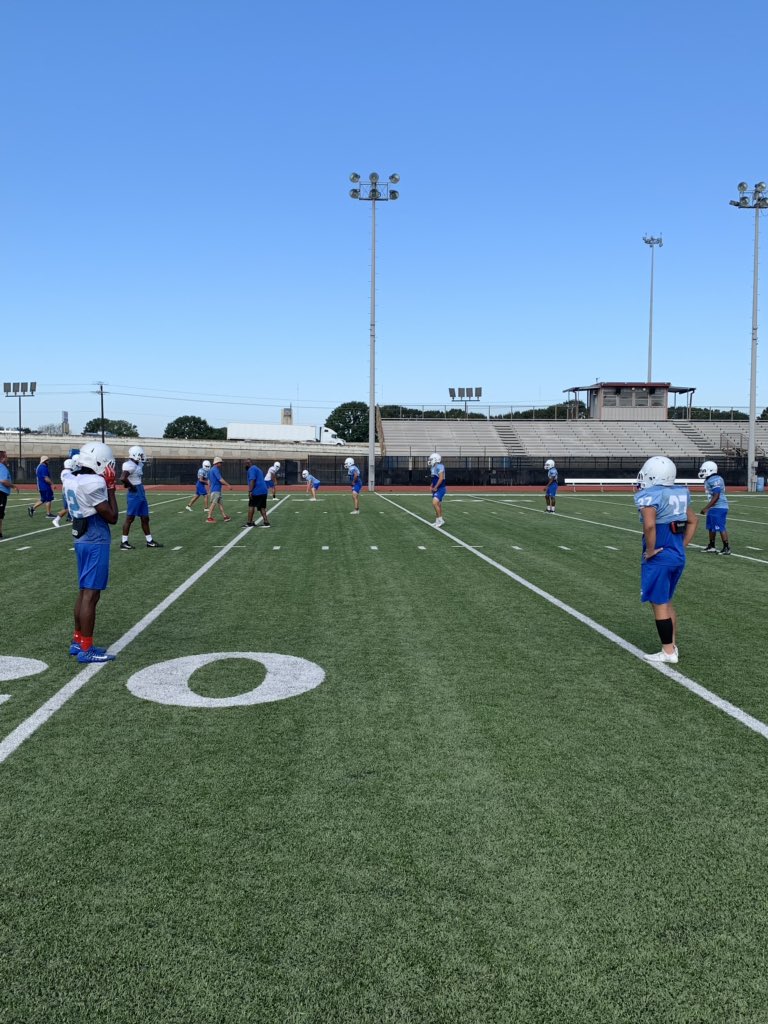 AldineMustangs's tweet photo. Getting beat doesnโt make us quit, it makes us fight harder to get the win this week! #saywin. #labordayworkout. #noexcuses. #onlythetoughplayhere. #getreadytorootforthebadguys. https://t.co/RnVbIRKG4w