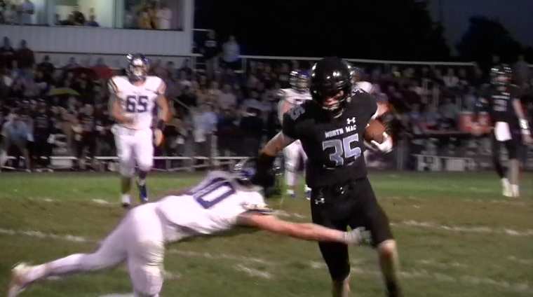 Channel1450com's tweet image. RT if North Mac's Mason Smith had the best #POTW! Winner gets a @Spfldclinic prize pack. Ends at 10pm!