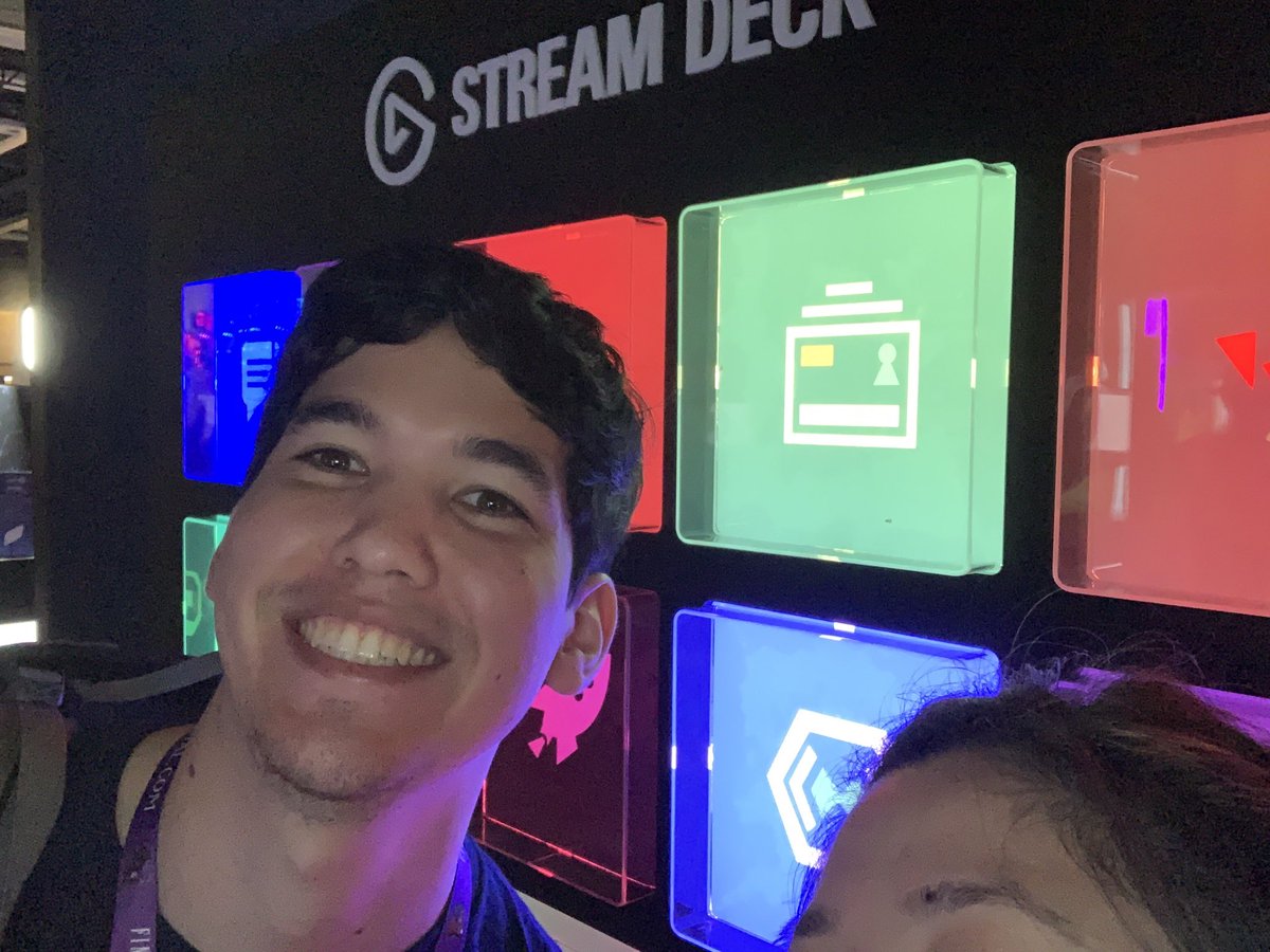 KeizerStream's tweet photo. #megastreamdeck ⁦@CORSAIR⁩ ⁦@elgatogaming⁩ https://t.co/eSOBBlonHq