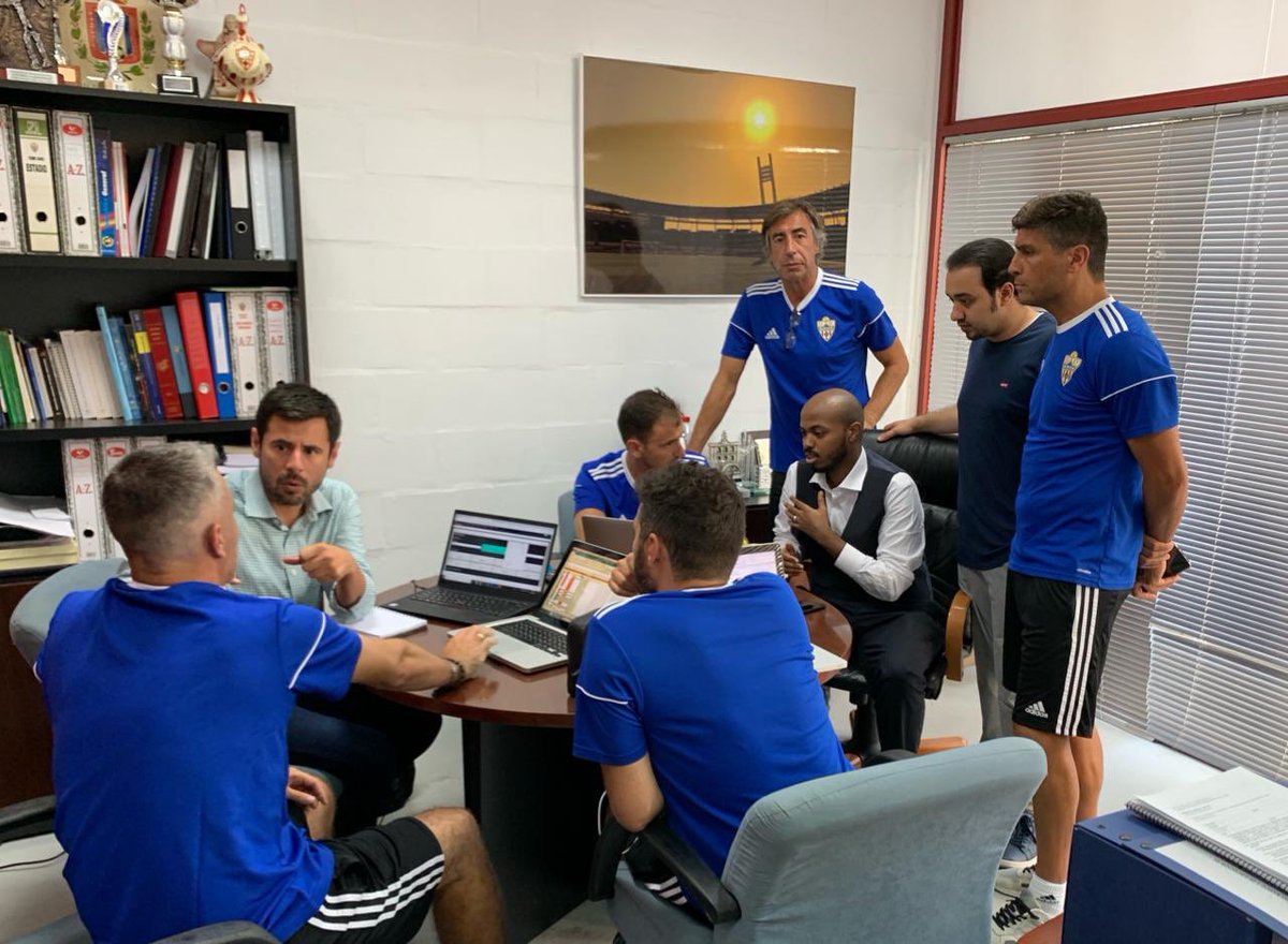 U_D_Almeria's tweet photo. Almeria es el primer equipo en implementar #smartabase en Espana. Seguridad de datos. GPS analisis. Medico y fisioterapia desarrollos para Futbol de nivel mundial https://t.co/fyeHHdlAm2