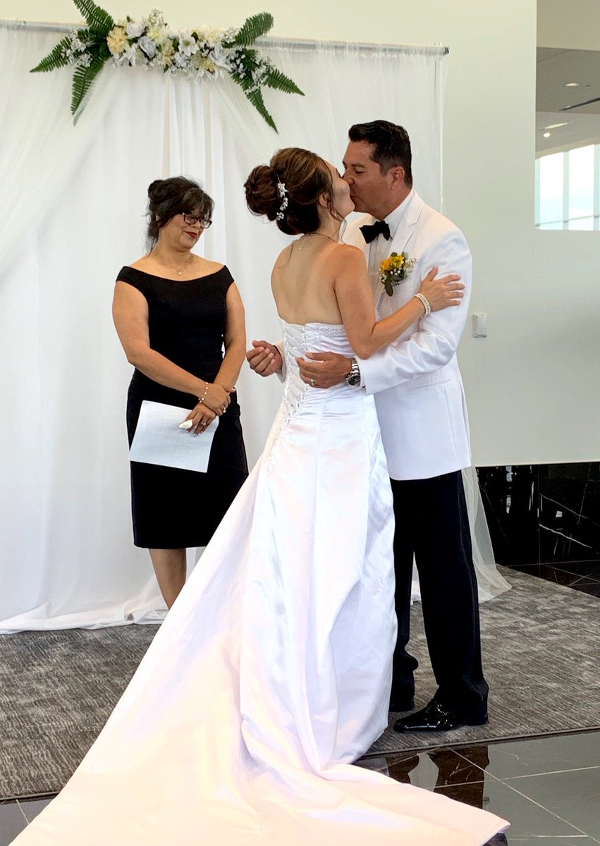 KampmannAbigail's tweet photo. This past Saturday, I had the pleasure of attending the wedding of two of our associates at BMW of San Antonio. They met over 5 years while working at BMW, so it was a pleasure to celebrate their love and help them tie the knot in style at BMW of San Antonio. https://t.co/mCmGCLRAcX
