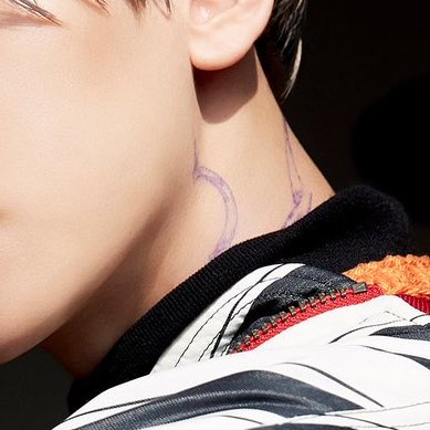 EXOBEAKHYUN_TB's tweet photo. คุณบย๊อนนนนนนนนนน​ #SuperMtheFuture  #BAEKHYUN https://t.co/ynnuZRbbWA