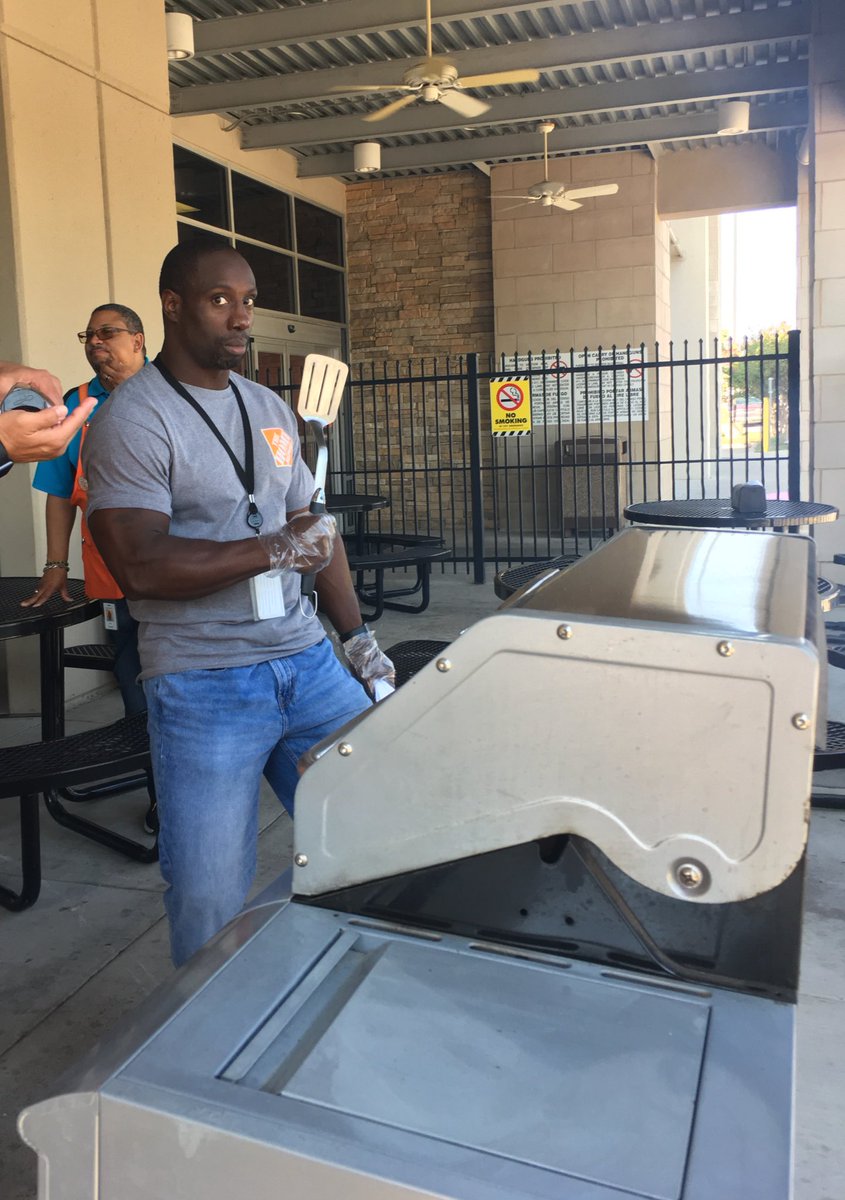 thdsdc5752's tweet photo. Labor Day Grillin! https://t.co/6V0WNcEQZ5