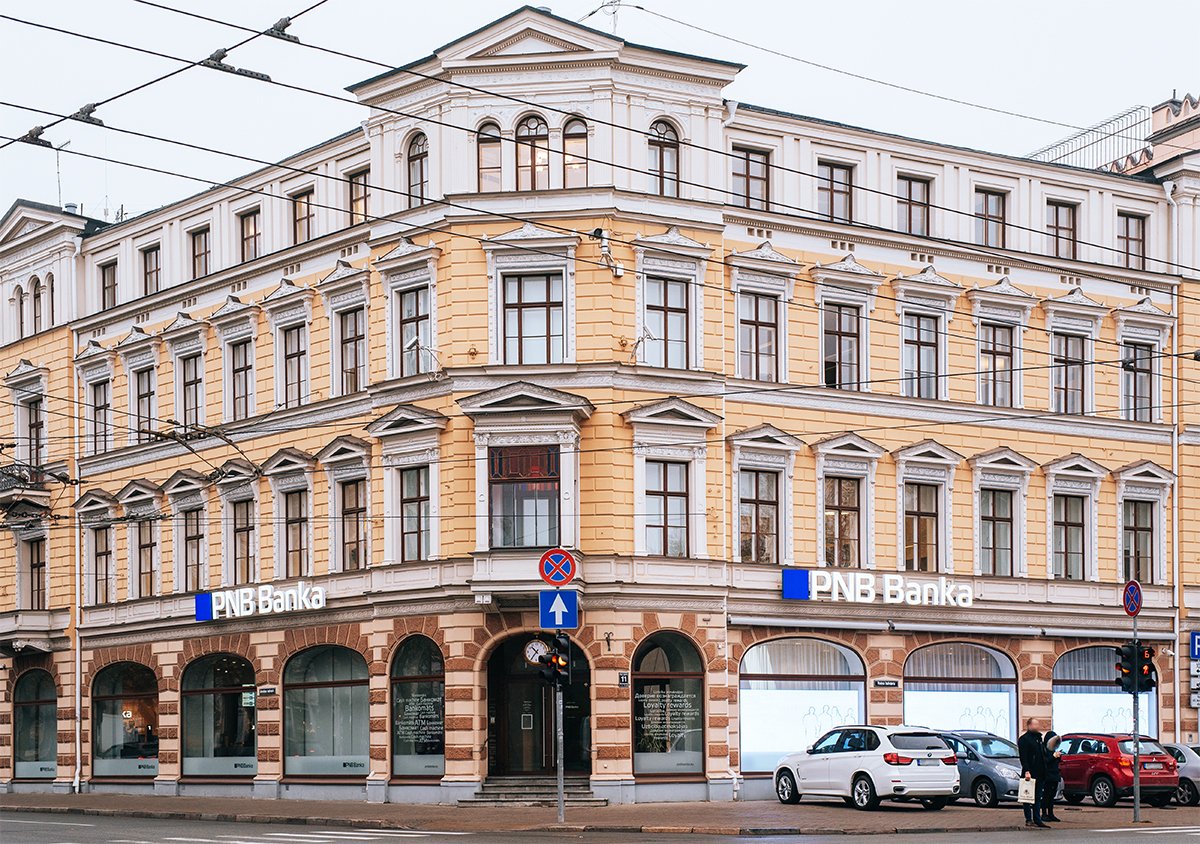 Tiesa vēl nepieņēma lēmumu par PNB Bankas maksātnespēju. 2.septembrī Rīgas pilsētas Vidzemes priekšpilsētas tiesa aiz slēgtām durvīm izskatīja FKTK iesniegto AS "PNB Banka" maksātnespējas pieteikumu. Tiesa lēmumu paziņos 12.septembrī. Vairāk: bit.ly/2kf2GhB