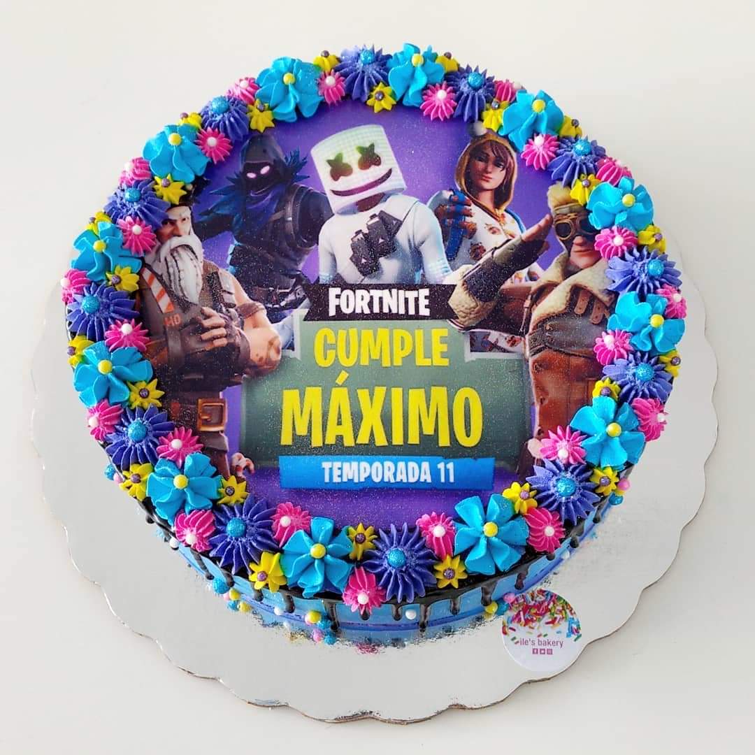 IlesBakery's tweet photo. ¡Feliz cumpleaños Max! 🎮 Gracias @MasterTsukai por tu pedido 😊 #ilesbakery 💖 https://t.co/Ij3XpkNV2n