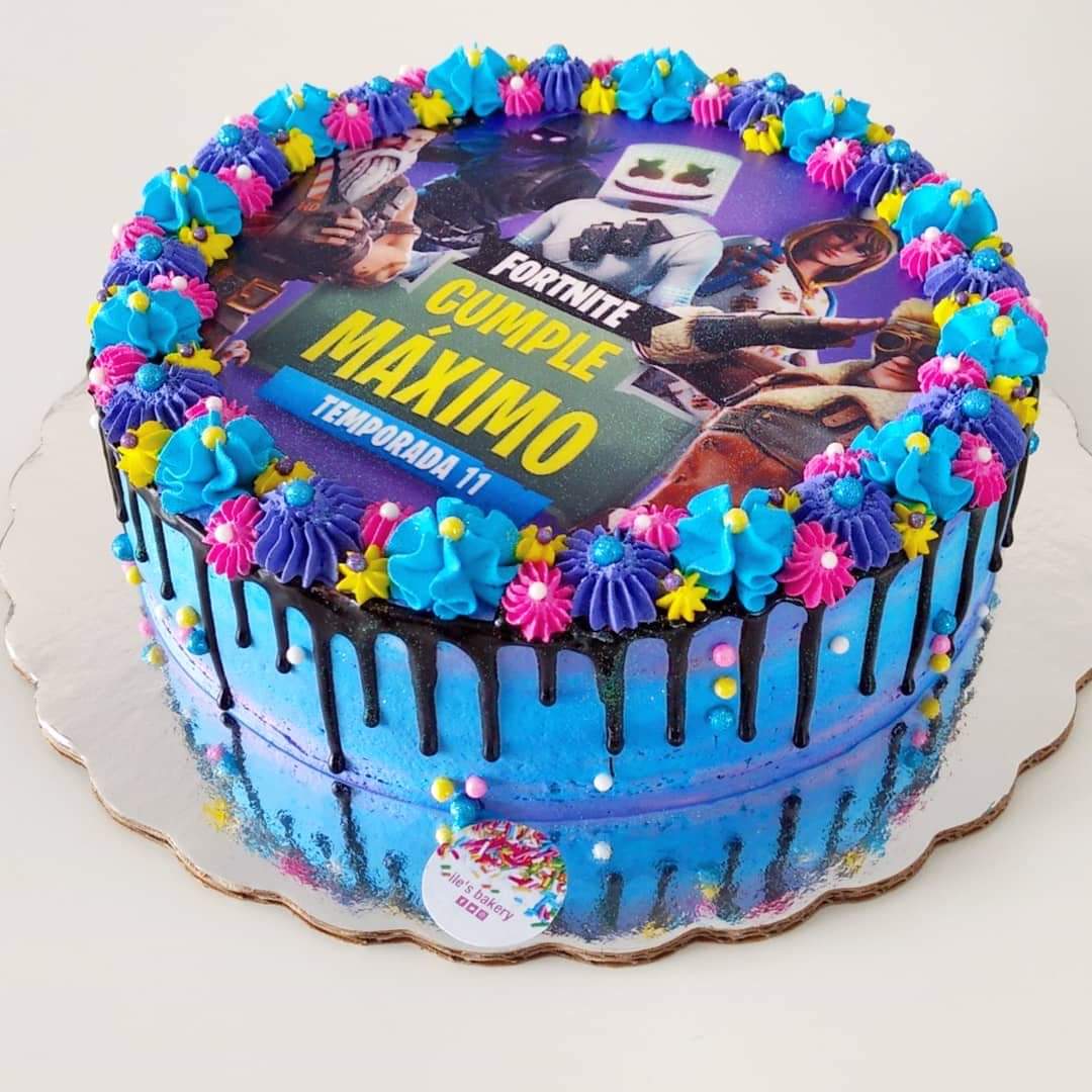 IlesBakery's tweet photo. ¡Feliz cumpleaños Max! 🎮 Gracias @MasterTsukai por tu pedido 😊 #ilesbakery 💖 https://t.co/Ij3XpkNV2n