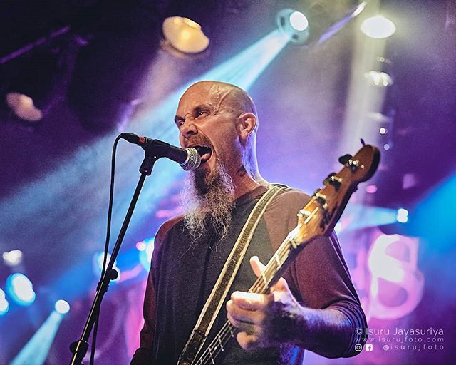 isurujfoto's tweet photo. The Dwarves at Musikens Hus, Gothenburg.
.
2019-06-15
.
.
.

@thedwarvesband
#thedwarves #nickoliveri #rexeverything #pierrepressure #bassist #punkrock #garagerock #punkhardcore #garagepunk #rocknroll #musikenshus #alleycatallnighter #isurujfoto #rockpho… https://t.co/sTXUaTvHh3 https://t.co/FPgyScnj74