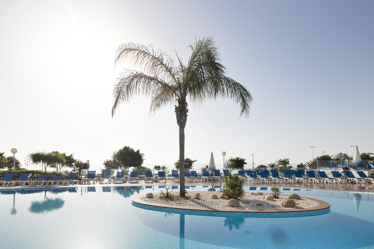 Best Hotels tweet media