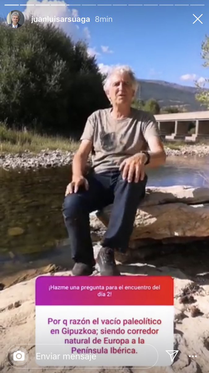 JuanLuisArsuaga's tweet photo. Ahora estoy en Instagram respondiendo a vuestras preguntas #PinillaPregunta #PinilladelValle #Valledelosneandertales https://t.co/f1KMfzJRGe