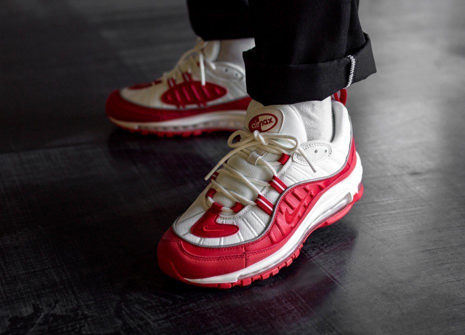 Sneaker Steal Twitter: AIR MAX 98 “UNIVERSITY RED” https://t.co/ORQhyrLTxp https://t.co/OjXZkfDHgZ" / Twitter