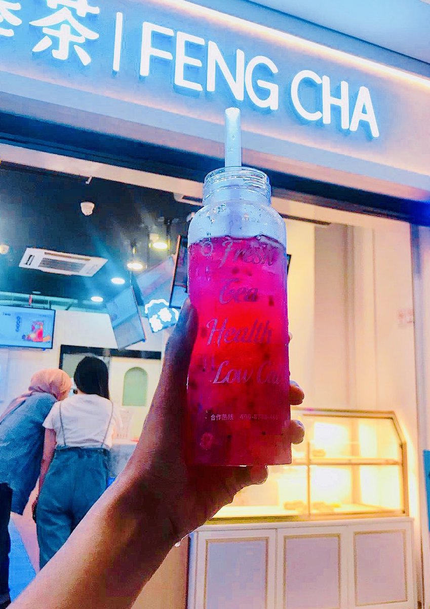 d_tawi's tweet photo. Amazingly beautiful and tasted fabulous Fresh tea low calorie #FengCha #BurlingtonSquare #01-56 Now Open!! https://t.co/MKKsM6V96m