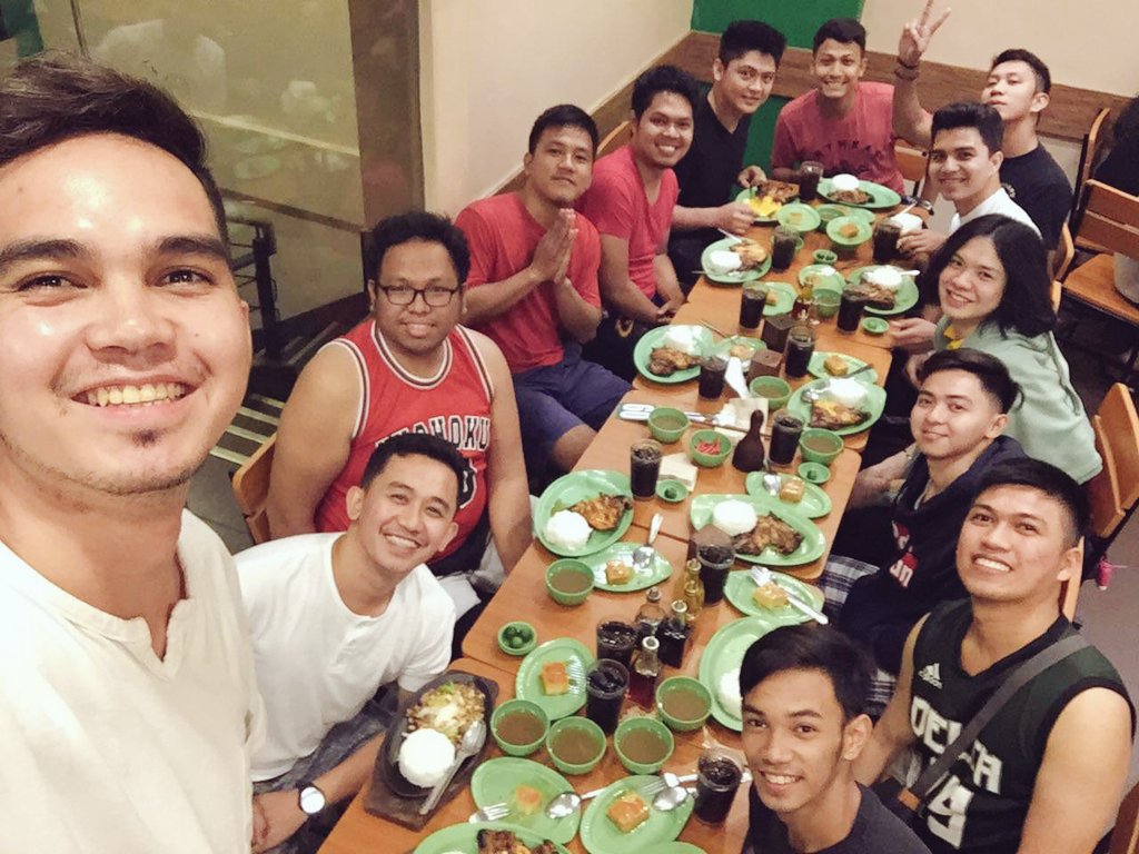 icross026's tweet photo. It's better to meet and talk to strangers because they will never judge you.
Naks.

#safetripJulius
#mangIN
#928 https://t.co/97j4XBpK33 https://t.co/pJt4n1Qsm9