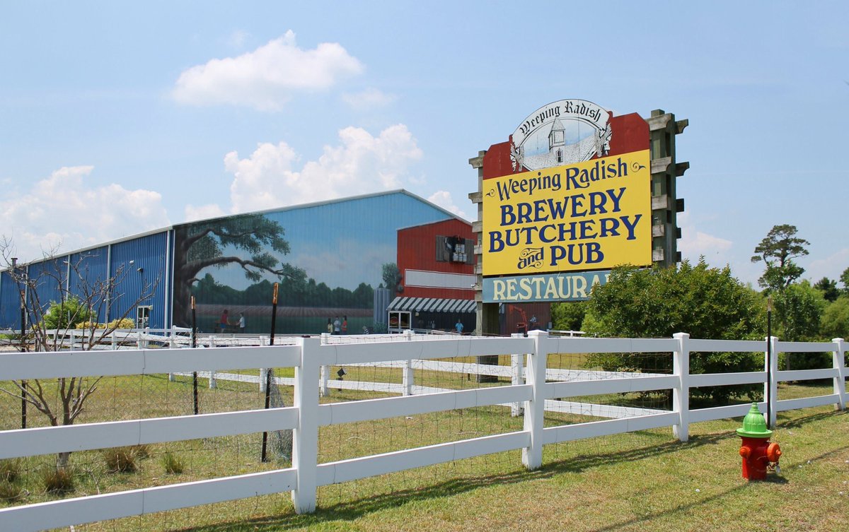 #DidYouKnow before 1985, it was illegal in North Carolina to have a brewery sell beer directly to a consumer? 🍺

Learn about the man who created NC's #first microbrewery! bit.ly/2YAOZY7
