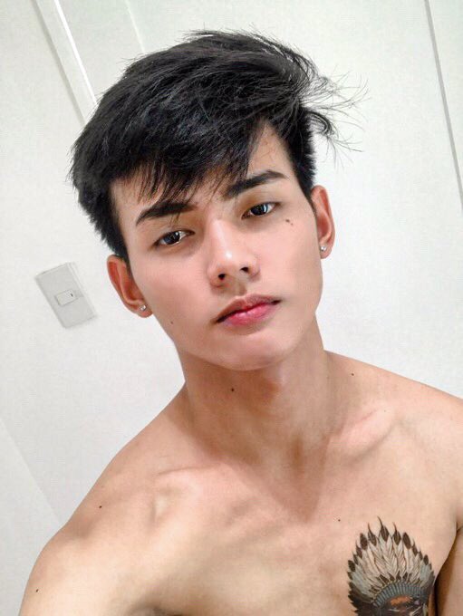 jymrcs's tweet photo. Totropahin o jojowain? 😅 https://t.co/udrKz9mCm3