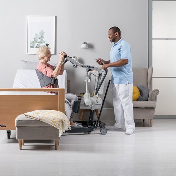 Think_Mobility's tweet photo. A well designed stand assist alleviates physical stress for both carer and patient. Here's some essential guidance on how to use a stand assist safely https://t.co/GazhzcTqP0 #invacare #patientlifter #rehabilitation https://t.co/6CZCtVyeWH