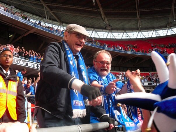 RhodesLee's tweet photo. My Grandad, life long @TheGillsFC fan, passed away 7 years ago today, I wonder what he’d make of the club now & the past couple of years? Here he is celebrating our playoff win over Shrewsbury
@GillsDebate #gfc #gills #menofkent https://t.co/TyDZ9t74zb