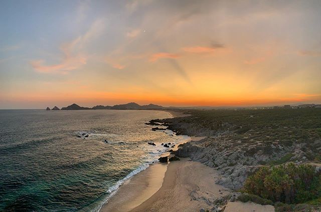 MichaelRealty's tweet image. 🙌🔥🔥🔥 #cabowabo ift.tt/2MShm2U