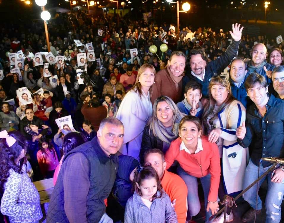 SaltaPrimero's tweet photo. Estamos recorriendo la provincia y en cada lugar la gente nos demuestra su apoyo y cariño. ¡Gracias por el recibimiento!

Metán tiene futuro con Gustavo Sáenz gobernador ❤️. https://t.co/AbSojdO1H6