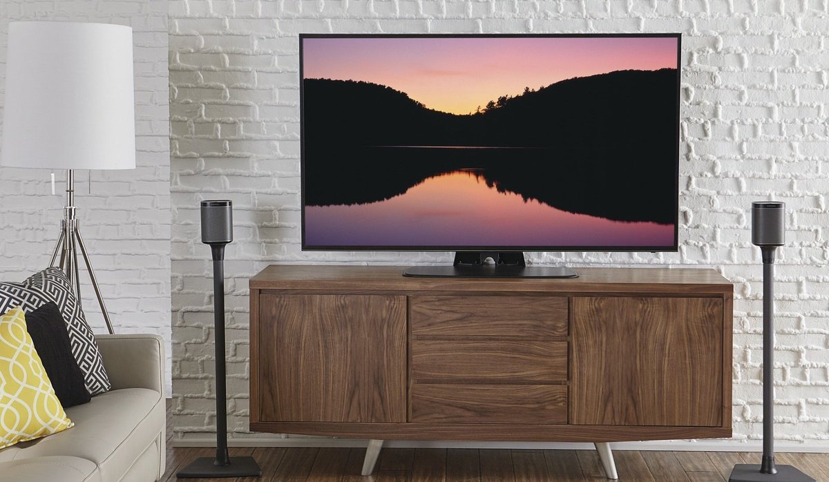 SANUSSystems's tweet photo. Renting doesn't mean you have to sacrifice style and a killer entertainment setup! https://t.co/iDK3yeRc8p #TVmount #swivelbase https://t.co/vQ7fxBebVw