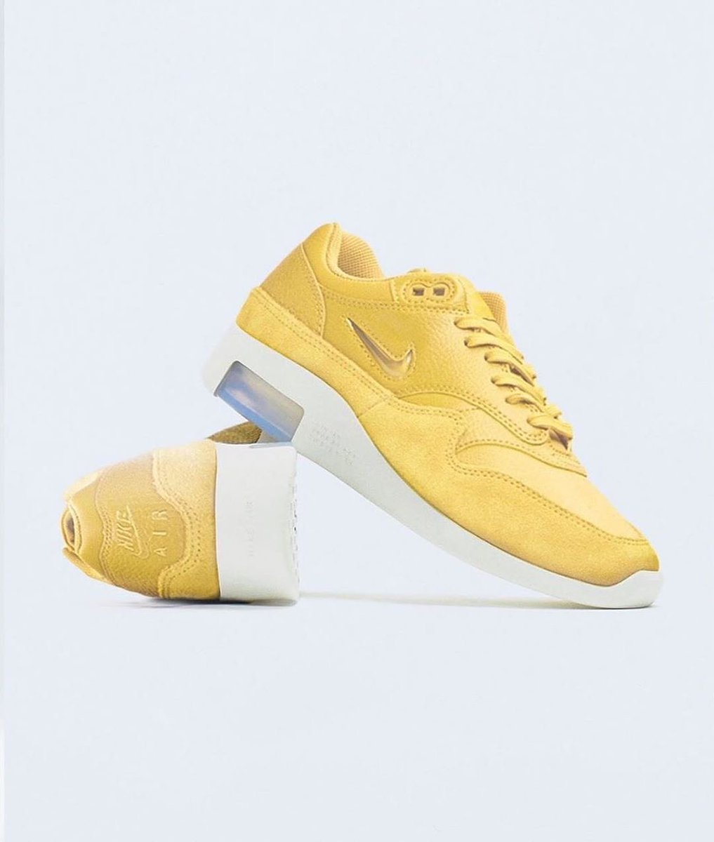 air max 1 fear of god