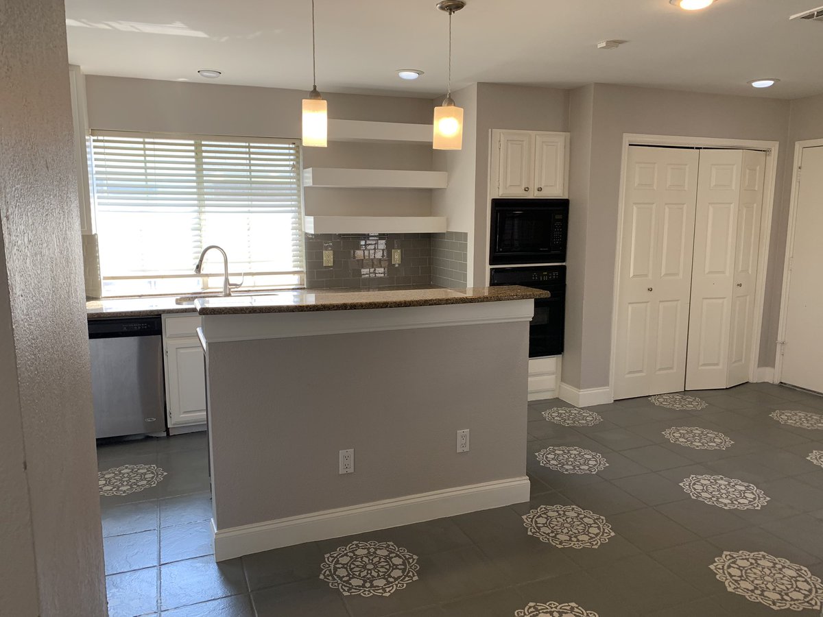 dhs3601's tweet image. Taking pics of a coming soon lease home Carrollton, 75010 3 beds 2 baths 1,745 sqft. Totally in love! #takingpics #dhs360 #dh360 #digitalhome360 #hdr #nikon #preview #realestate #forlease