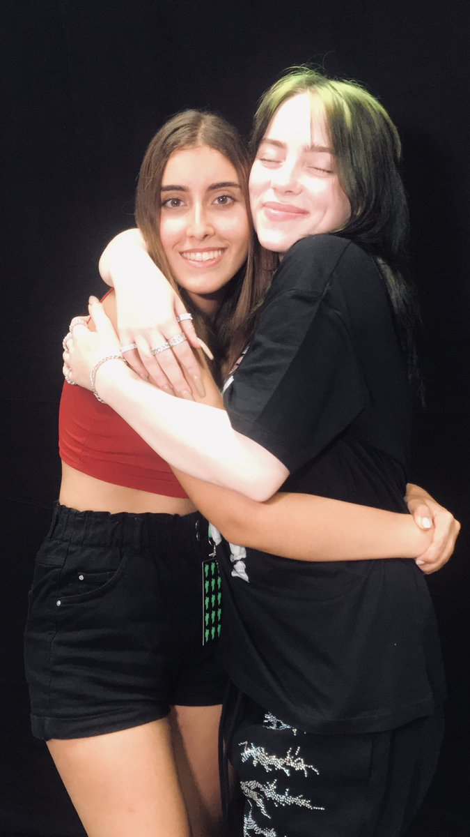 nereacim's tweet photo. i love her sm https://t.co/pzRUuzKnIg