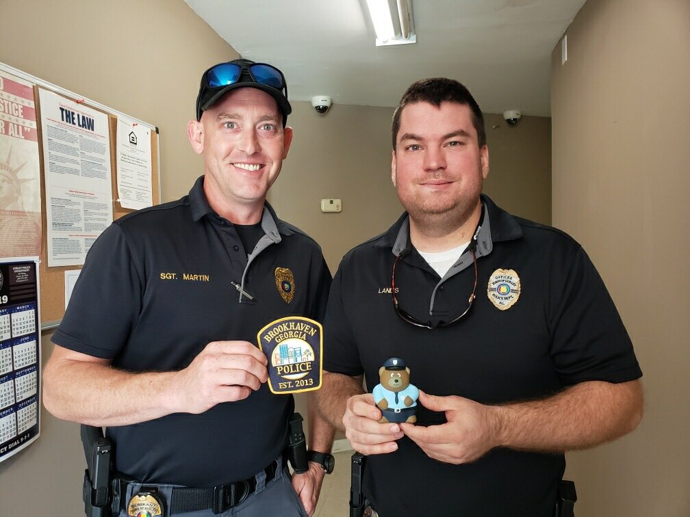 ChiefGurley's tweet image. A little #patchtrade with The Town of Gurley (Alabama) Police Department. #patchcollection #gurley #Alabama #ThinBlueLine
