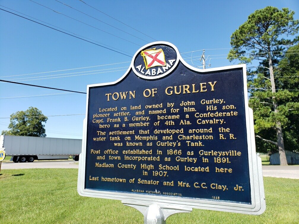 ChiefGurley's tweet image. A little #patchtrade with The Town of Gurley (Alabama) Police Department. #patchcollection #gurley #Alabama #ThinBlueLine
