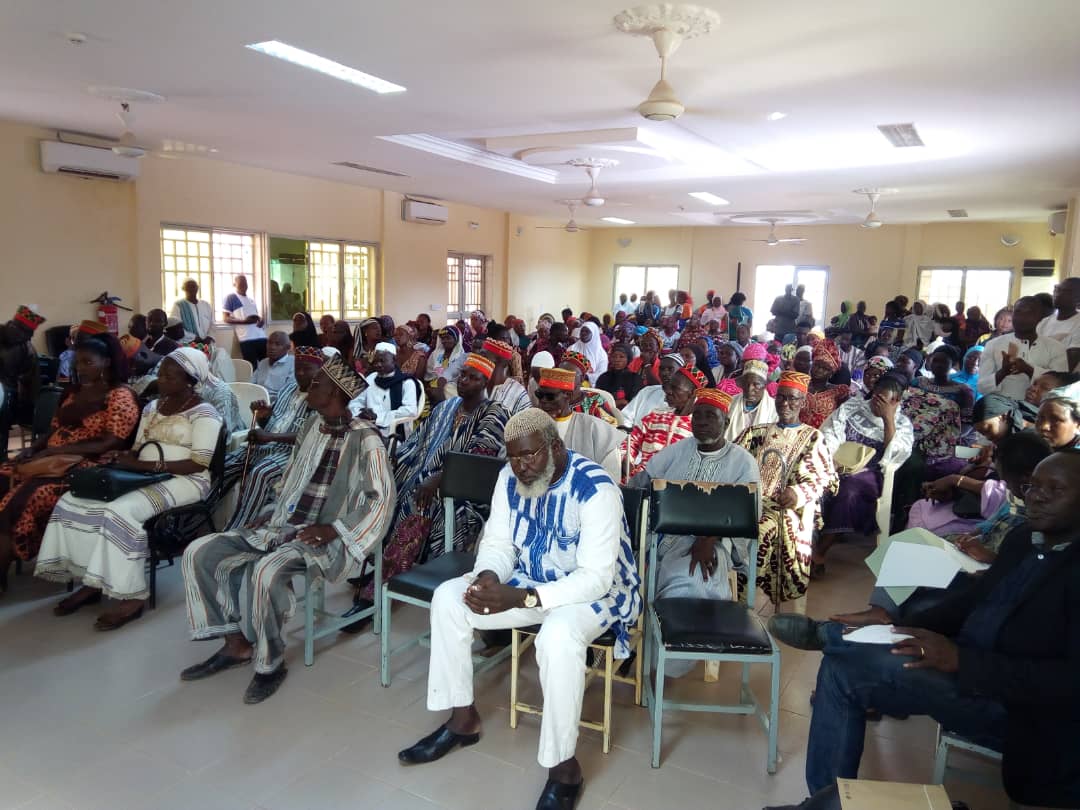 EqualBF's tweet photo. La coalition des OSC de l'Arsdt 9 de #Ouaga du projet #Voix2paix a tenu une réunion de plaidoyer le 30 août 2019. Il s'agissait de sensibiliser les acteurs politiques de la commune pour des élections paisibles en vue d'assurer la cohésion sociale. #PAIXauLiptakoGourma #USAID https://t.co/RbVixisfwp