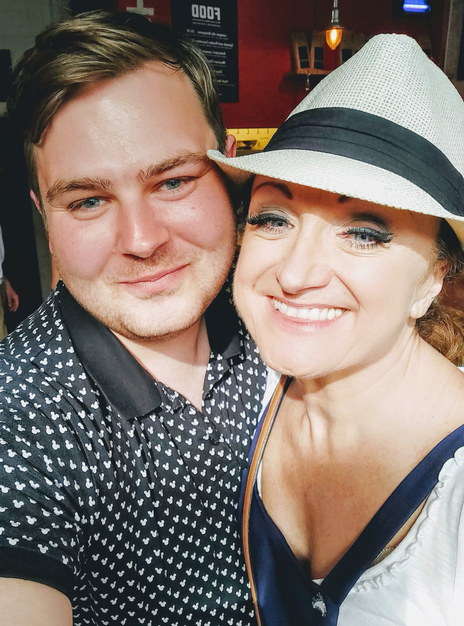  HAPPY BIRTHDAY CAROLINE O\CONNOR Hope you\re having a fabulous day    x x x 