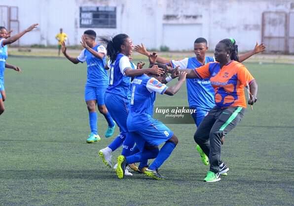 TheNWFL's tweet photo. #NWPL19

What a way to celebrate!!! @SunshineQueens players in a joyous mood after their victory over @BayelsaQueens https://t.co/hQNZC12stM