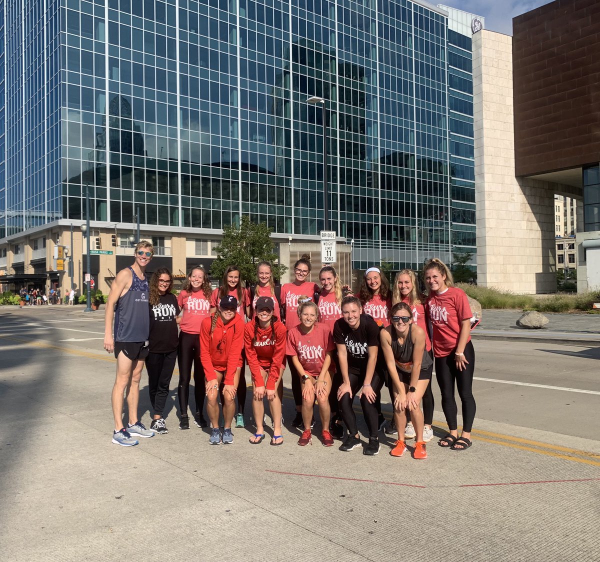 LaraLu's tweet photo. This crew ➡️ On their day off they voluntarily got up before the sun and helped out at the @ArunaProject races. These ladies commitment to their community, academics, and athletics is absolutely amazing. #Bearcats #studentathletes #community #proudcoach https://t.co/7n0wJsi8vz