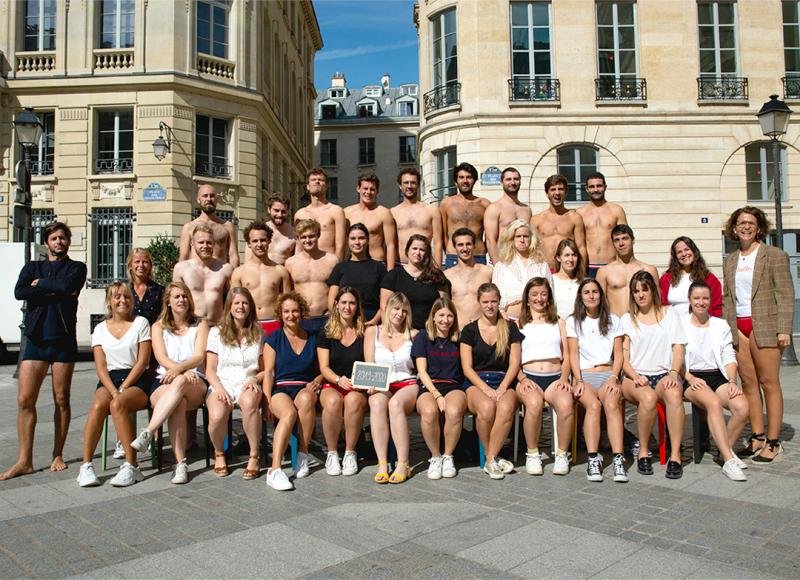 bymaddyness's tweet photo. Fan depuis la première heure du @LeSlipFrancais, nous adorons leur photo de classe. Et vous, elle ressemble à quoi votre classe cette année ? 

Startuppers, à vos perches à selfies 

#MaddyRentrée #rentree2019 https://t.co/LMMfu2opdX