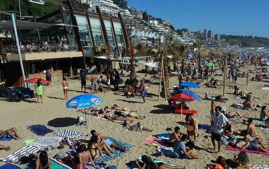 FlashFmCl's tweet photo. #EnergyRadioShow2019☇by @DaniloPerkelman Live At #Studio1Club #terraceBeach #reñaca #NowPlaying #house 
ListenHere 😎
https://t.co/UwUQaUskQu https://t.co/tkBtGhyqA7