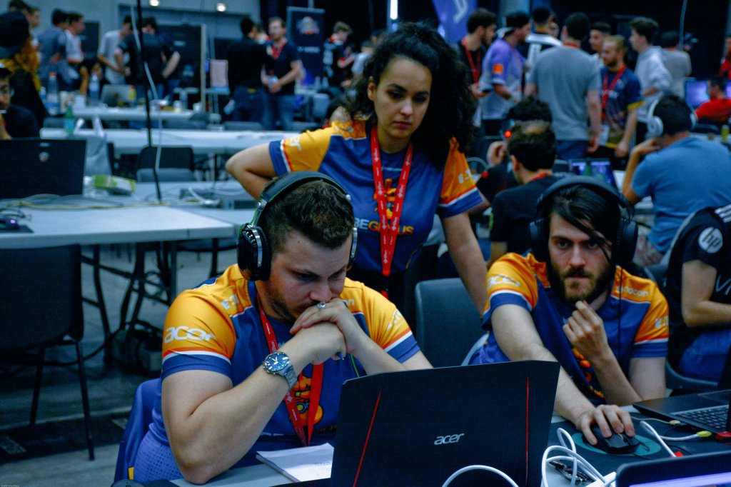 🅲🅻🅾 tweet media