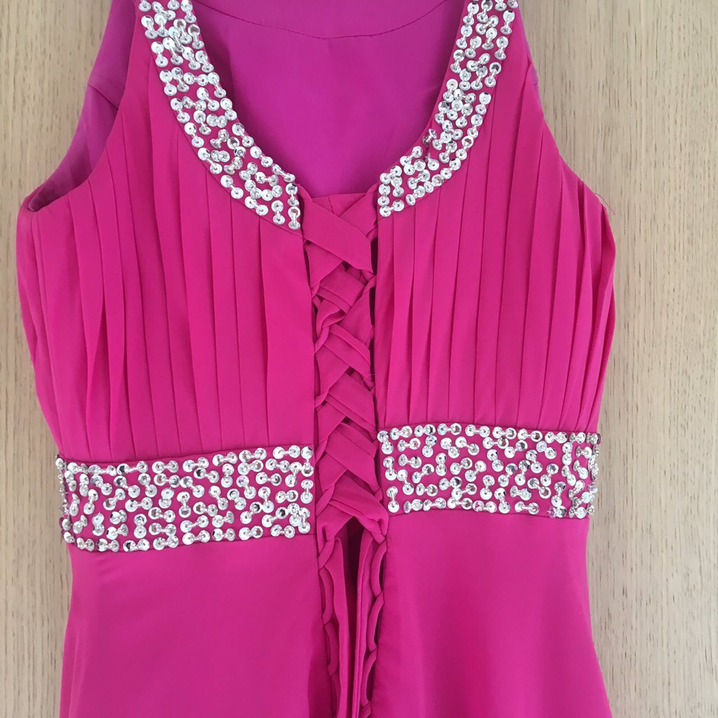 meg_durling's tweet photo. Selling this prom dress, fits sizes 8-16 as has a corset lace up back! Worn once in good condition has been cleaned :) only a little pull on the bottom at the back shown in the pic pls share if you think you know someone who might want, message for price and details👏🏼👏🏼🥰🥰 https://t.co/wvGyeIPdXW