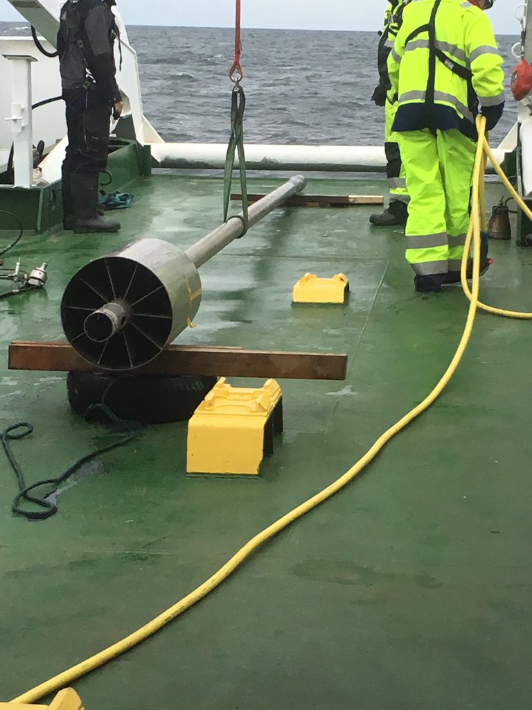 K_tikka's tweet photo. Sampling sediments on #VIMMA2019 @GTK_FI @FMI_Marine #GulfofFinland https://t.co/CpCvfG0cjO