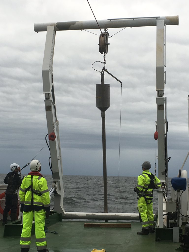 K_tikka's tweet photo. Sampling sediments on #VIMMA2019 @GTK_FI @FMI_Marine #GulfofFinland https://t.co/CpCvfG0cjO