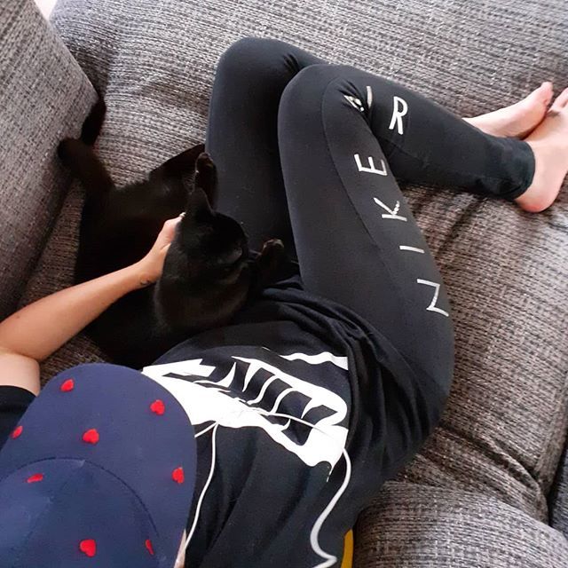 eloise_garrison's tweet photo. Pre-work cuddles 😻💖 https://t.co/VDzcUd5TmM https://t.co/5UvdePVXfr