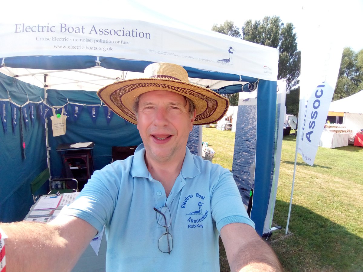 ElectricBoatsUK's tweet photo. Manning the EBA stand at the IWA Festival of Water, Waltham Abbey, last weekend: and it was a scorcher: 32 degrees C. ! https://t.co/sY88dK8JdJ