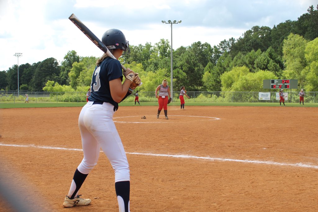 Blessed to say I’ve verbally committed to UNCW to further my education and softball career! Thank you to everyone who has helped and supported me along the way! Go Hawks!💚💙
