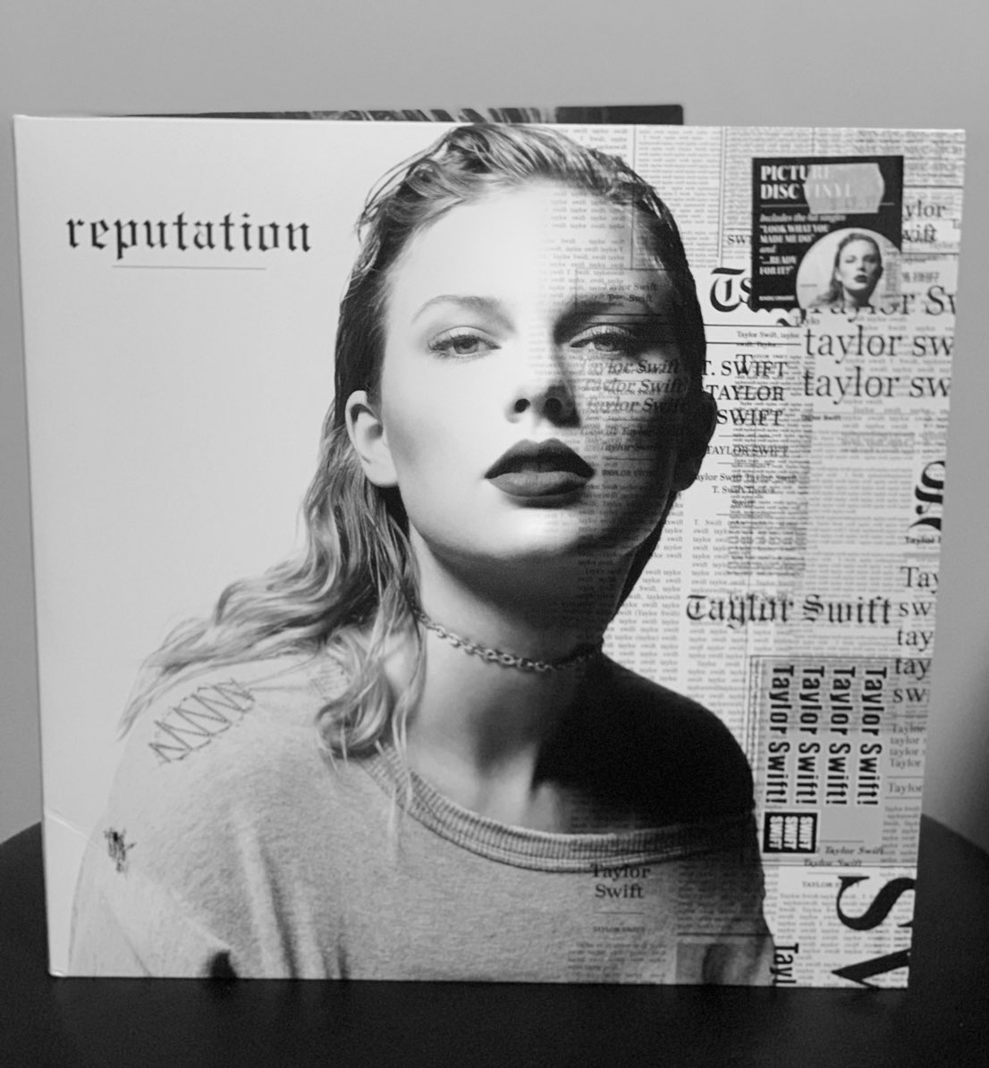 ShaktiEvo's tweet photo. #JustPurchased ’Reputation’ - Taylor Swift (Picture Vinyl, Ltd Edt, 
2LP, 2017) 

I’m progressively becoming a bigger fan of @taylorswift13 - #Lover was awesome, so I’m building up my collection of her various releases. 

#TaylorSwift #Reputation #Vinyl #LtdEdt #PictureVinyl https://t.co/EXrujrHjrG