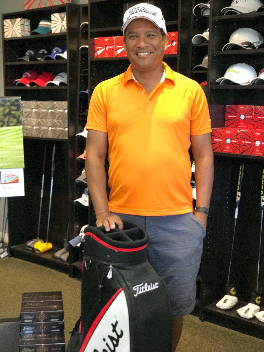 saugeengolf's tweet image. Congratulations to Oscar Hernandez who won the Titleist Golf Bag in our August is Titleist &amp;amp; Footjoy Month draw! #2019golfseason #saugeengolfclub #titlest