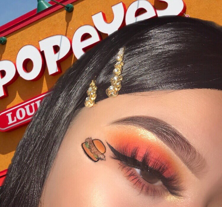 yeseniaglam's tweet photo. Products used
Eyebrows @nyxcosmetics tinted brow mascara 
Eyeshadow &amp; colors used @bhcosmetics “take me back to Brazil palette 🎨 
Lashes @boldlashbyjeanine style “talk to me nice”
Liner @wetnwildbeauty Megaliner 
Foundation @milanicosmetics “Conceal &amp; perfect”
@PopeyesChicken https://t.co/P5mpdtyjnf
