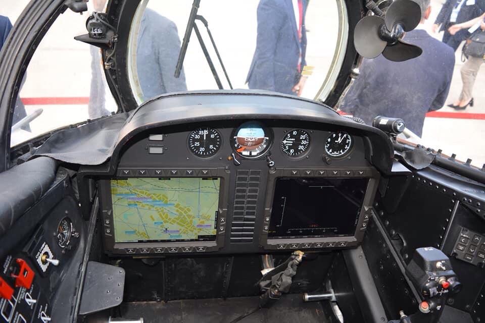 Rob Lee Photos Of The Cockpit Of The Modernized Mi 24p 1m Helicopter At Maks 19 58 T Co 693pyl9xrv