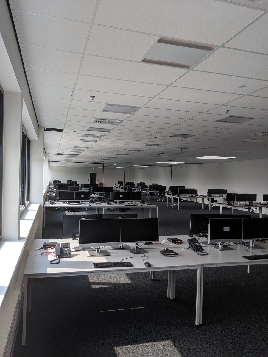 dewicomnl's tweet photo. Vorige week installatie voorbereid voor nieuwe vestiging Sligro Distributie Centrum Deventer. https://t.co/mQctc2ZCG9