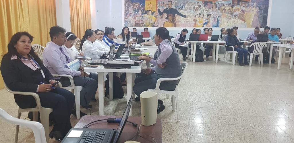 Guadalu69841623's tweet photo. Hoy/ se realiza  talleres de asesoría para orientar en la construcción de la PPI, dirigido a las IE, Directivos y docentes de la Dirección Distrital 11D03 Paltas Educación, dirigido por la asesora educativo Ruth Hidalgo.
#SomosEducación 
@magdasalazarg https://t.co/a01lw45rdV